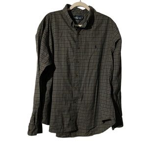 Men’s button up plaid shirt